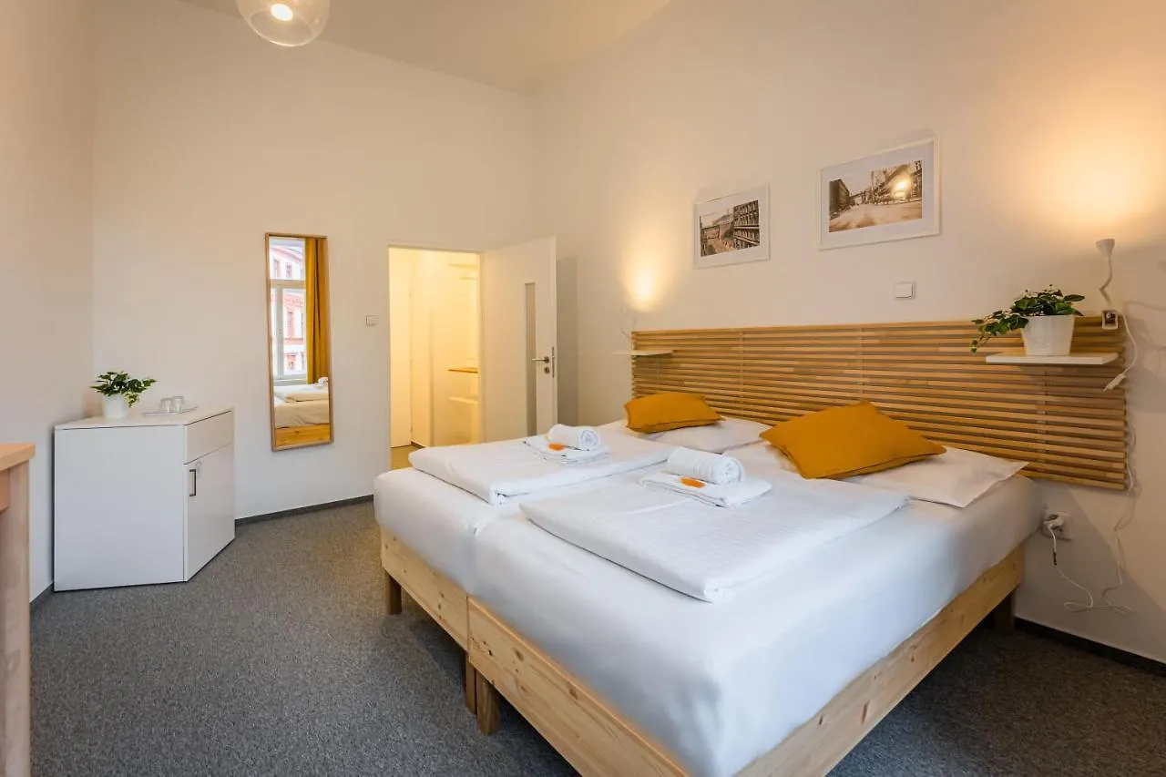Self-Service Hotel Ostas Praha  布拉格
