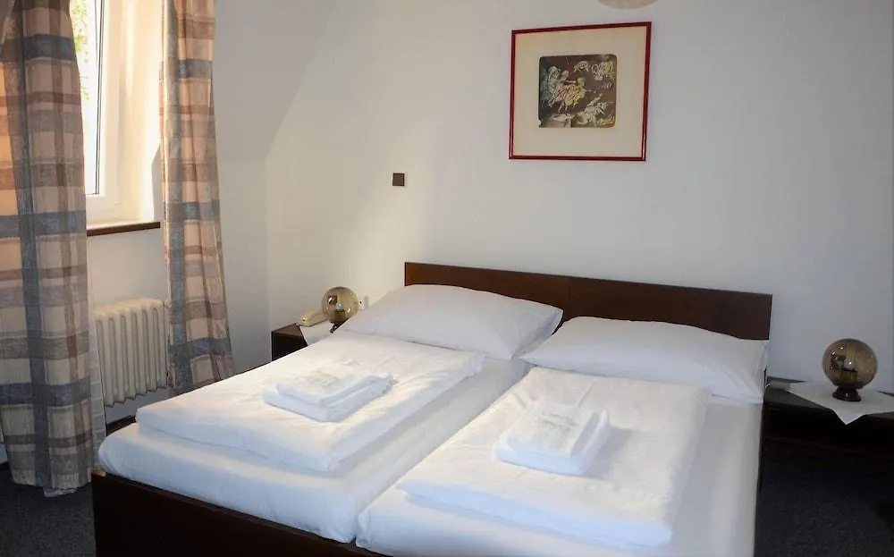 ***  Self-Service Hotel Ostas Praha チェコ